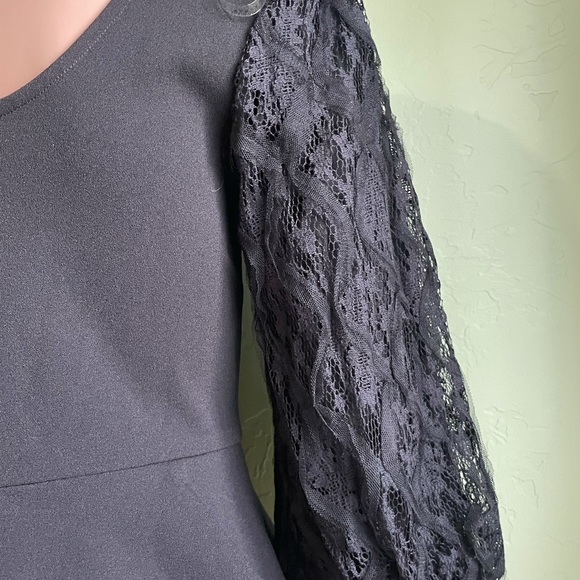 Blouse size S black and lace stretch - Picture 6 of 8